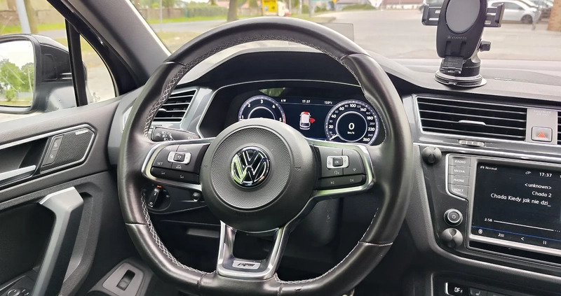 Volkswagen Tiguan cena 117900 przebieg: 183000, rok produkcji 2017 z Praszka małe 781